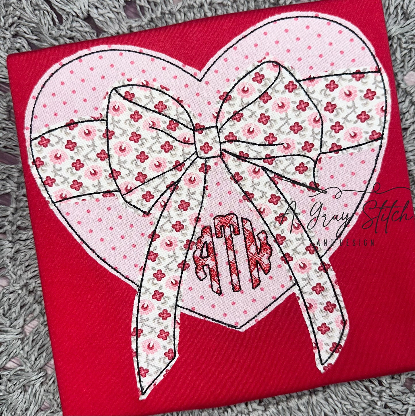 Bean Stitch Heart with Gift Bow Valentine's Design